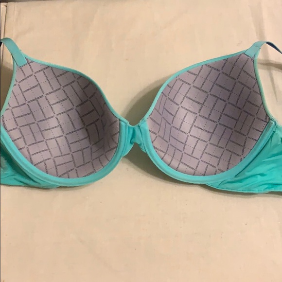 Cute blue/green VS bra - Picture 2 of 4